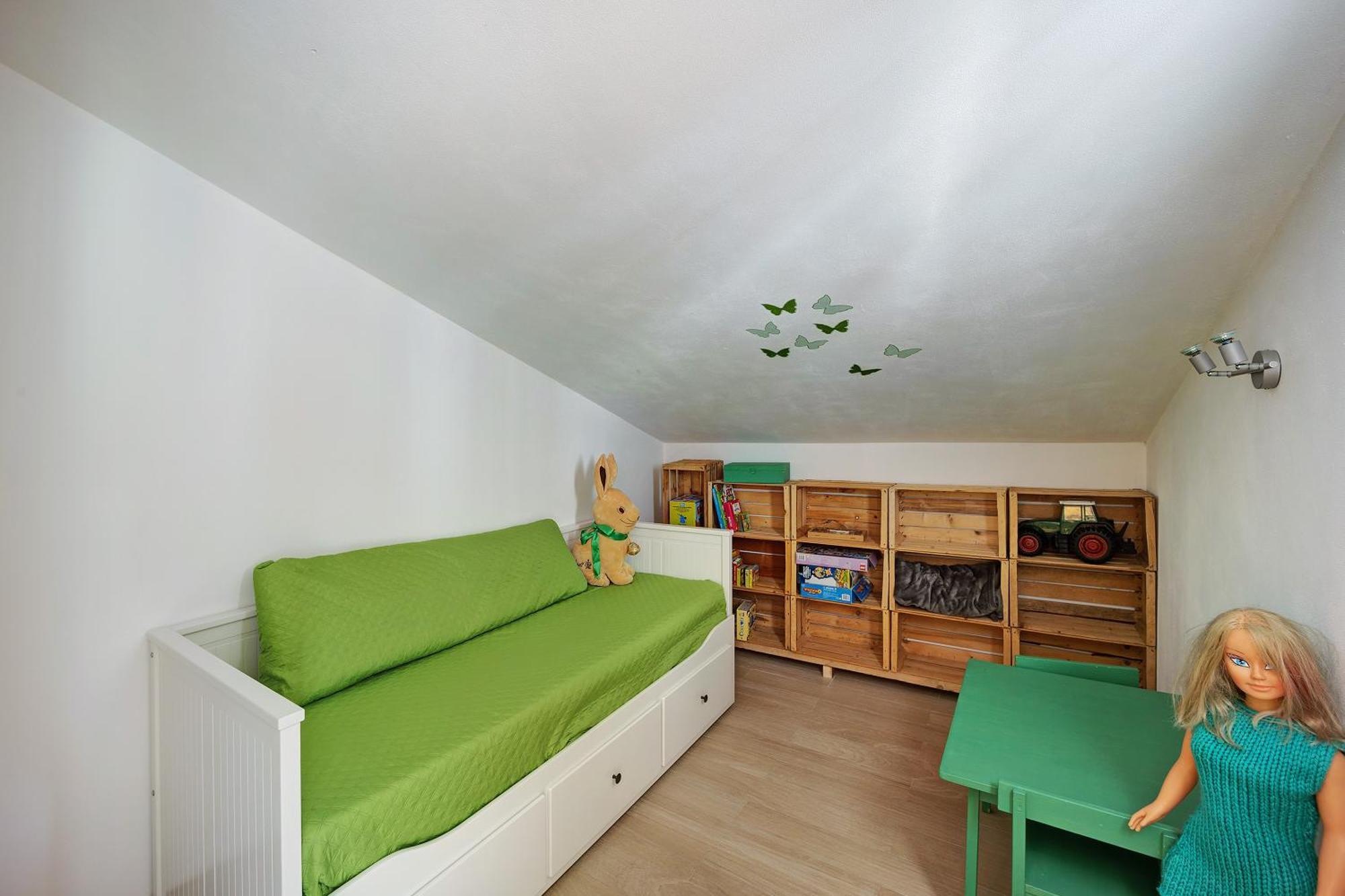 Mansarda Albero Verde Con Piscina Casanova Lerrone Exterior foto